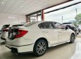 Honda Civic 2015 - Màu trắng, số tự động