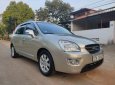 Kia Carens 2010 - Màu vàng cát rất đẹp