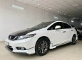Honda Civic 2015 - Màu trắng, số tự động