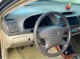 Toyota Camry 2005 - Màu đen số sàn