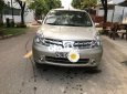 Nissan Grand livina 2011 - Màu bạc, giá cực tốt