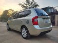 Kia Carens 2010 - Màu vàng cát rất đẹp