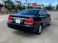 Toyota Camry 2005 - Màu đen số sàn