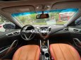 Hyundai Veloster 2011 - Hai màu