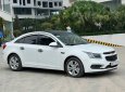 Chevrolet Cruze 2017 - Cần bán lại xe  năm sản xuất 2017, màu trắng giá hữu nghị