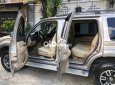 Ford Everest 2008 - Màu bạc xe gia đình