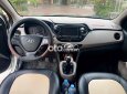 Hyundai Grand i10 2015 - Màu trắng xe gia đình giá ưu đãi