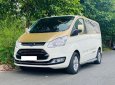 Ford Tourneo 2019 - Màu trắng xe gia đình