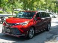 Toyota Sienna 2022 - Xe màu đỏ