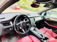 Porsche Macan 2017 - Cần bán xe màu trắng, nội thất đỏ