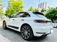 Porsche Macan 2017 - Cần bán xe màu trắng, nội thất đỏ