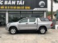 Toyota Hilux 2017 - Bán xe màu bạc