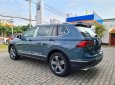 Volkswagen Tiguan 2021 - Màu xanh lam, nhập khẩu