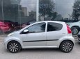 Peugeot 107 2011 - Màu bạc, xe nhập