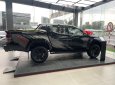 Mitsubishi Triton 2022 - Tặng ngay nắp thùng cuộn, gói bảo hiểm thân vỏ 01 năm