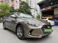 Hyundai Elantra 2017 - Màu vàng cát