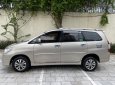 Toyota Innova 2016 - Màu nâu đồng