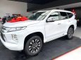 Mitsubishi Pajero Sport 2022 - Giá xe lăn bánh