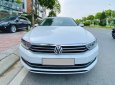 Volkswagen Passat 2017 - Màu trắng, nhập khẩu