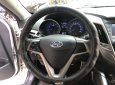 Hyundai Veloster 2012 - Xe màu trắng, nội thất đen