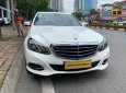 Mercedes-Benz E200 2013 - Màu trắng, giá chỉ 765 triệu