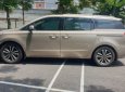 Kia Sedona 2017 - Cần bán lại xe đăng ký 2017 mới 95% giá 879tr