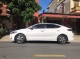 Hyundai Elantra 2017 - Màu trắng, giá chỉ 395 triệu