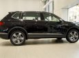 Volkswagen Tiguan 2022 - Khuyến mại tháng 10/2022: Giảm 50% trước bạ và nhiều ưu đãi đặc biệt