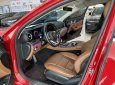 Mercedes-Benz E300 2017 - Xe màu đỏ