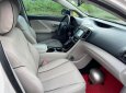 Toyota Venza 2009 - Bán xe  sản xuất năm 2009, màu trắng, nhập khẩu nguyên chiếc