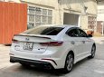 Hyundai Elantra 2019 - Màu trắng