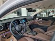 Mercedes-Benz E200 2022 - Trắng/Nâu siêu hiếm - Có sẵn giao ngay
