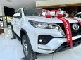 Toyota Fortuner 2022 - Sẵn xe giao ngay + Giảm 10tr tiền mặt + Bộ quà tặng chính hãng