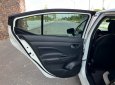 Nissan Almera 2021 - Xe màu trắng