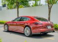 Porsche Panamera 2010 - Màu đỏ, xe nhập