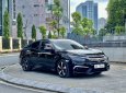 Honda Civic 2017 - Đạp ga đinh lưng