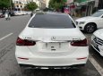 Mercedes-Benz E300 2022 - Màu trắng, xe nhập