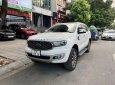 Ford Everest 2020 - Xe màu trắng