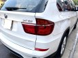 BMW X5 2011 - Cần bán xe màu trắng nội thất kem