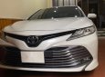 Toyota Camry 2020 - Xe gia đình màu ngọc trai gần như mới tinh