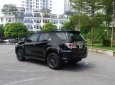 Toyota Fortuner 2016 - Màu đen, giá 698tr