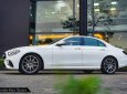 Mercedes-Benz E300 2022 - Màu trắng nhẹ nhàng lướt phố, click ngay để nhận ưu đãi khủng