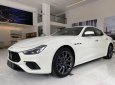 Maserati Ghibli 2020 - Nhập khẩu chính hãng 1 chiếc duy nhất tại showroom, màu trắng ngọc trai, nội thất đỏ cực đẹp