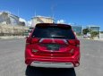 Mitsubishi Outlander 2022 - Xe màu đỏ