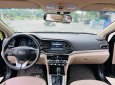 Hyundai Elantra 2019 - Cần bán xe màu đen