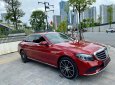 Mercedes-Benz 2020 - Xe màu đỏ