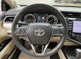 Toyota Camry 2019 - Màu đen ánh kim