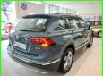 Volkswagen Tiguan 2022 - [Đại Lý Volkswagen Quận 2 ]Tiguan Luxury S 2021 màu xanh Petro- ưu đãi tặng Voucher pk + bảo hiểm + bảo dưỡng khi mua xe