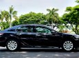 Toyota Camry 2021 - Xe màu đen sáng trọng, giá 1 tỷ 070tr