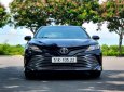 Toyota Camry 2021 - Xe màu đen sáng trọng, giá 1 tỷ 070tr